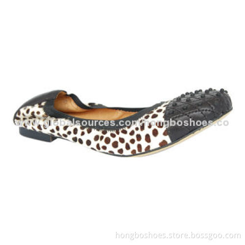 Dress ballerina, studs on the toe, fashionable pony hair, comfortable designs, flat heel